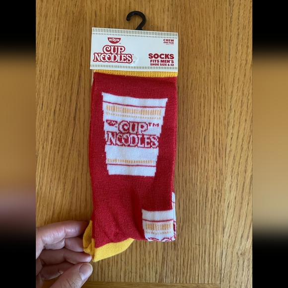 2/16$Cup of noodles socks 6-12 - Picture 1 of 1